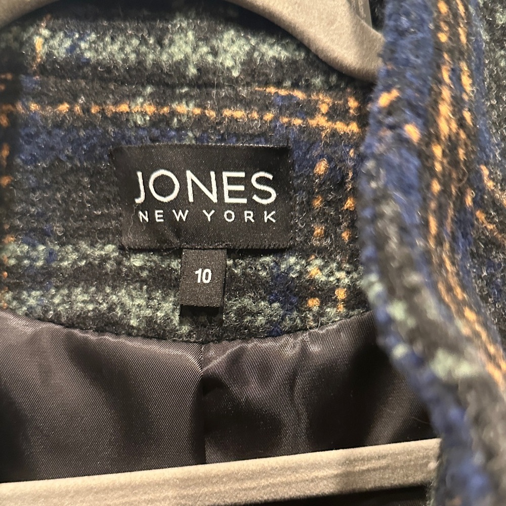 EUC WORN ONE TIME!!!! Jones New York Women's Trench Coat - Black and Green Plaid - Picture 2 of 11